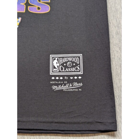 NEW Mitchell Ness Los Angeles Lakers Hardwood Classics Tee Champions Size Medium - Picture 2 of 8